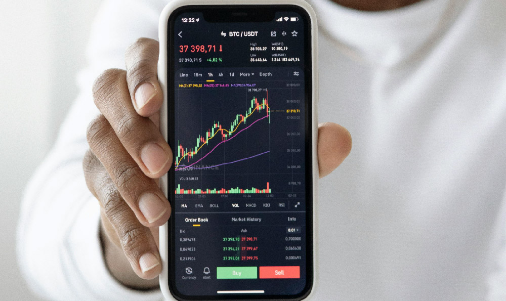 NCAA一年能赚多少钱？收入来源又有哪些？
